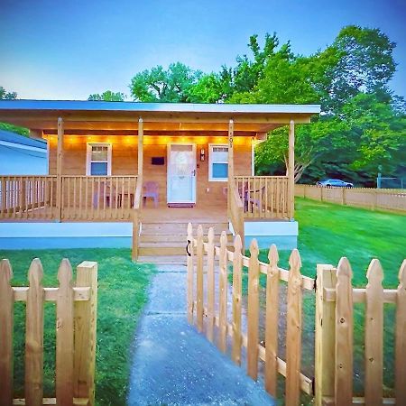 Cottage In Heart Of Colonial Beach, 7 Mins Walk To The Beach Экстерьер фото